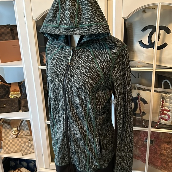 Lululemon Daily Practice Full Zip - Picture 5 of 9